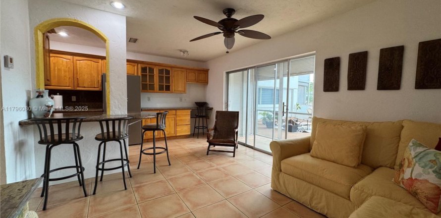 Condo à Hollywood, Floride, 1 chambre № 1674210