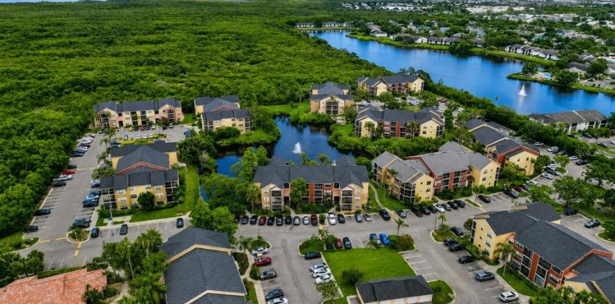 Condo à Saint Petersburg, Floride, 1 chambre  № 2157662