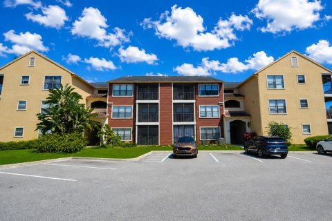 Copropriété à louer à Saint Petersburg, Floride: 1 chambre, 61.78 m2 № 2157662 - photo 3