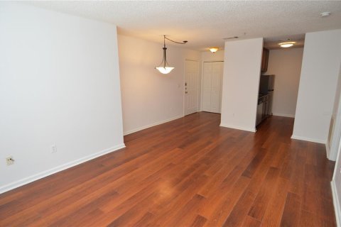 Copropriété à louer à Saint Petersburg, Floride: 1 chambre, 61.78 m2 № 2157662 - photo 5