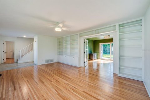 Casa en venta en Ormond Beach, Florida, 5 dormitorios, 289.11 m2 № 2386715 - foto 12