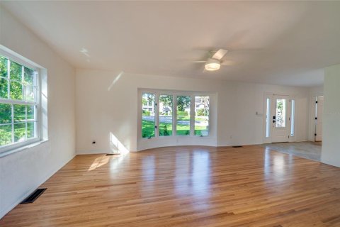 Casa en venta en Ormond Beach, Florida, 5 dormitorios, 289.11 m2 № 2386715 - foto 11