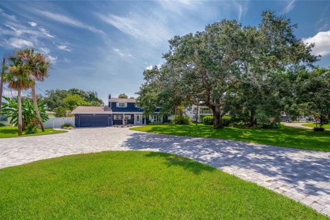 Casa en venta en Ormond Beach, Florida, 5 dormitorios, 289.11 m2 № 2386715 - foto 4