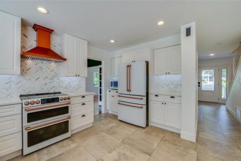 Casa en venta en Ormond Beach, Florida, 5 dormitorios, 289.11 m2 № 2386715 - foto 22