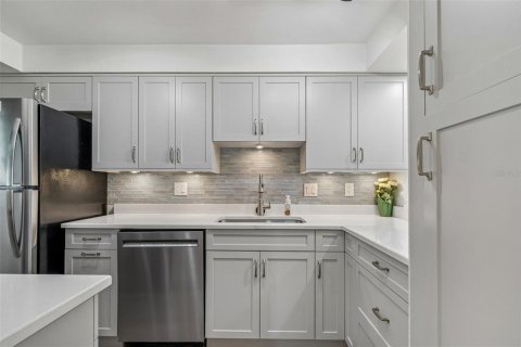 Condominio en venta en Saint Petersburg, Florida, 3 dormitorios, 105.91 m2 № 2195805 - foto 24