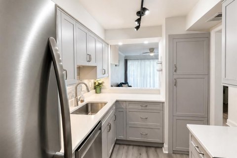 Condominio en venta en Saint Petersburg, Florida, 3 dormitorios, 105.91 m2 № 2195805 - foto 20