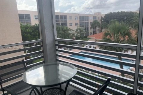 Condo in Lauderdale-by-the-Sea, Florida, 1 bedroom  № 1994389 - photo 18