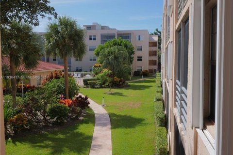 Condo in Lauderdale-by-the-Sea, Florida, 1 bedroom  № 1994389 - photo 5