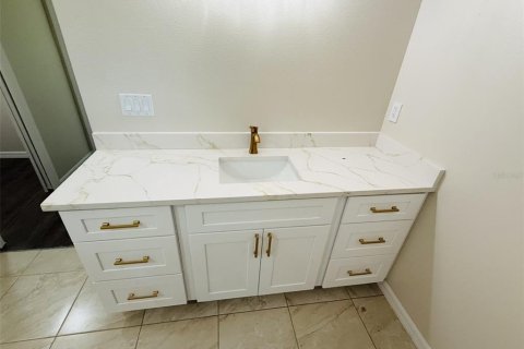 Villa ou maison à vendre à Weeki Wachee, Floride: 3 chambres, 156.26 m2 № 2321500 - photo 24