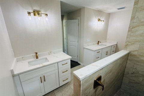 Villa ou maison à vendre à Weeki Wachee, Floride: 3 chambres, 156.26 m2 № 2321500 - photo 20