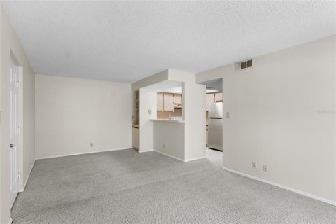 Condominio en venta en Port Charlotte, Florida, 2 dormitorios, 83.52 m2 № 1657379 - foto 6