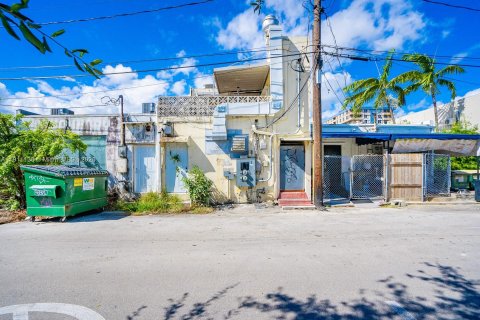 Propiedad comercial en venta en Fort Lauderdale, Florida № 1966975 - foto 15