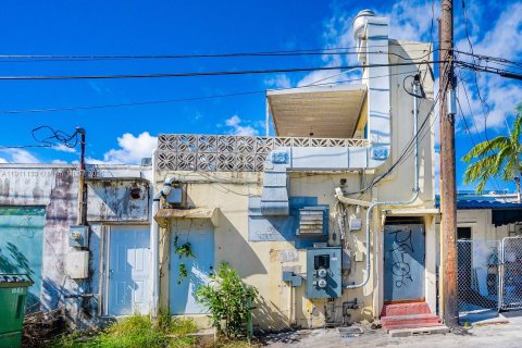 Propiedad comercial en venta en Fort Lauderdale, Florida № 1966975 - foto 16