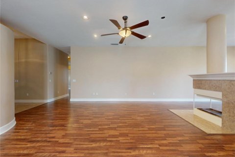 House in Ormond Beach, Florida 4 bedrooms, 213.21 sq.m. № 2132600 - photo 4