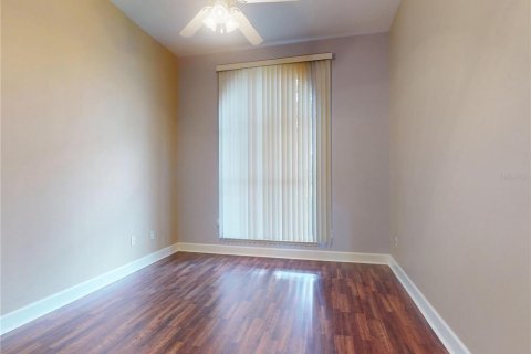 House in Ormond Beach, Florida 4 bedrooms, 213.21 sq.m. № 2132600 - photo 17