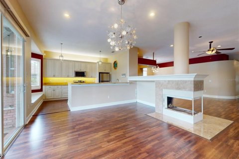 House in Ormond Beach, Florida 4 bedrooms, 213.21 sq.m. № 2132600 - photo 11