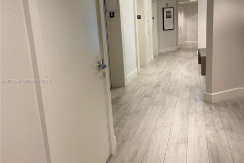 Снять в аренду кондоминиум в Авентура, Флорида 2 спальни, 157.56м2, № 2034768 - фото 17