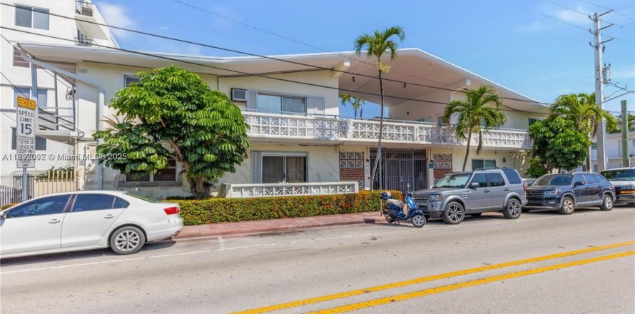 Кондоминиум с 1 спальней в Майами-Бич, Флорида № 1948505