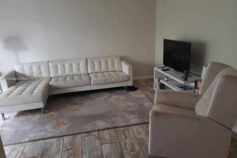 Купить кондоминиум в Майами-Бич, Флорида 1 спальня, 64.01м2, № 1948505 - фото 8