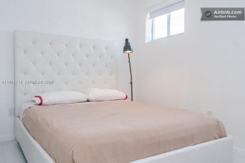 Купить кондоминиум в Майами-Бич, Флорида 1 спальня, 38.09м2, № 2008169 - фото 9