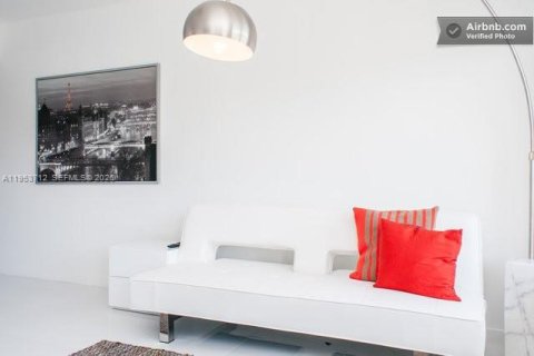 Купить кондоминиум в Майами-Бич, Флорида 1 спальня, 38.09м2, № 2008169 - фото 3