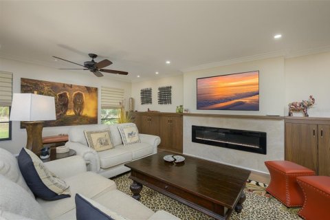 House in Sarasota, Florida 3 bedrooms, 165.18 sq.m. № 1545737 - photo 10