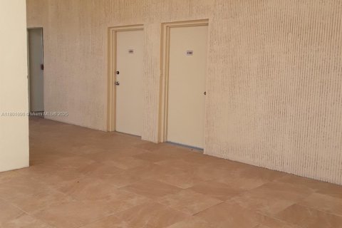 Снять в аренду кондоминиум в Майами, Флорида 35.86м2, № 1959623 - фото 3