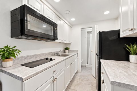 Immobilier commercial à louer à Pompano Beach, Floride: 1 chambre, 30.1 m2 № 2439166 - photo 4