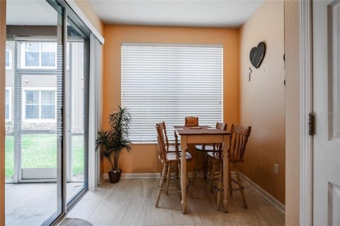 Condo in Riverview, Florida, 3 bedrooms  № 2151982 - photo 15
