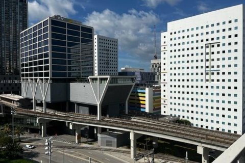 Купить кондоминиум в Бискейн-Парк, Флорида 2 спальни, 84.91м2, № 1995601 - фото 15