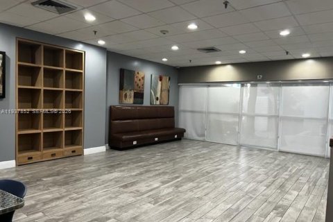 Купить кондоминиум в Бискейн-Парк, Флорида 2 спальни, 84.91м2, № 1995601 - фото 17