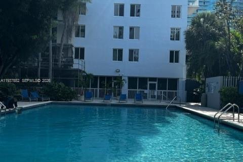 Купить кондоминиум в Бискейн-Парк, Флорида 2 спальни, 84.91м2, № 1995601 - фото 27