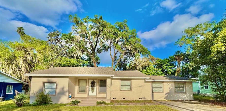 Villa ou maison à DeLand, Floride 3 chambres, 153.57 m2 № 1820548