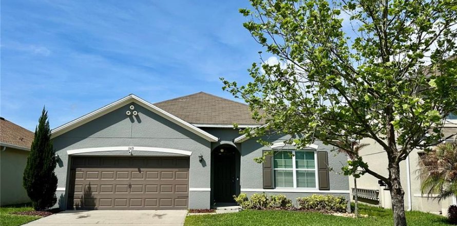 Casa en Kissimmee, Florida 4 dormitorios, 171.5 m2 № 2103338