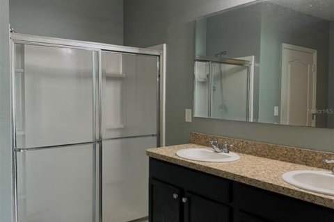 Casa en alquiler en Kissimmee, Florida, 4 dormitorios, 171.5 m2 № 2103338 - foto 11