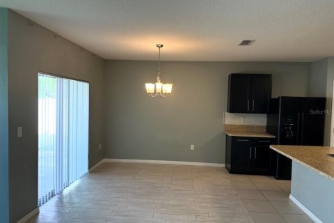 Casa en alquiler en Kissimmee, Florida, 4 dormitorios, 171.5 m2 № 2103338 - foto 4