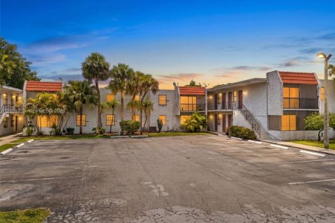 Condo in Palmetto Bay, Florida, 2 bedrooms  № 2193533 - photo 28