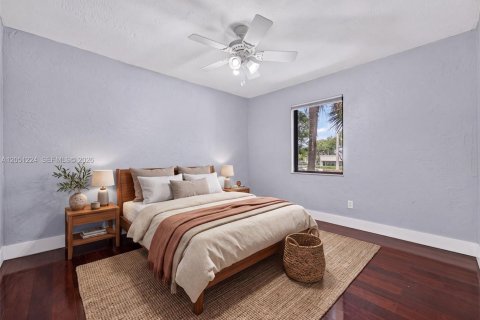 Condo in Palmetto Bay, Florida, 2 bedrooms  № 2193533 - photo 18