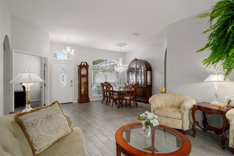 House in Homosassa, Florida 4 bedrooms, 240.43 sq.m. № 1906743 - photo 12