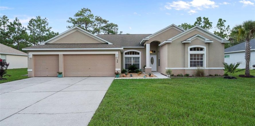 House in Homosassa, Florida 4 bedrooms, 240.43 sq.m. № 1906743