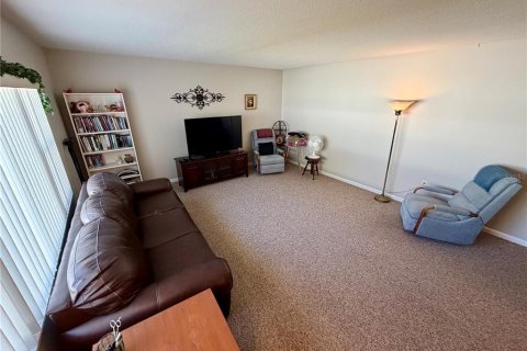 Villa ou maison à vendre à Lakeland, Floride: 2 chambres, 109.25 m2 № 2145236 - photo 12