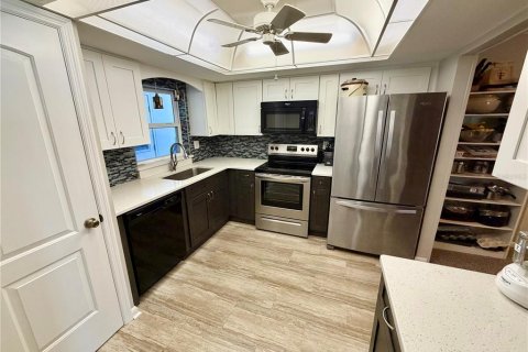 Villa ou maison à vendre à Lakeland, Floride: 2 chambres, 109.25 m2 № 2145236 - photo 15