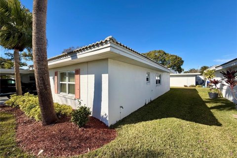 Villa ou maison à vendre à Lakeland, Floride: 2 chambres, 109.25 m2 № 2145236 - photo 3