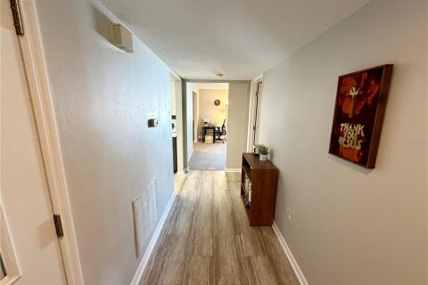 Villa ou maison à vendre à Lakeland, Floride: 2 chambres, 109.25 m2 № 2145236 - photo 9