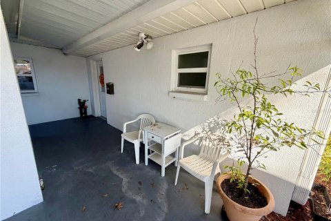 Villa ou maison à vendre à Lakeland, Floride: 2 chambres, 109.25 m2 № 2145236 - photo 8