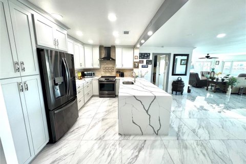 Condominio en venta en Belleair Bluffs, Florida, 2 dormitorios, 176.51 m2 № 1582506 - foto 20