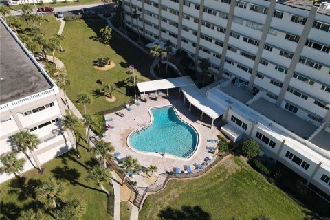 Condominio en venta en Belleair Bluffs, Florida, 2 dormitorios, 176.51 m2 № 1582506 - foto 5
