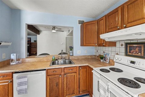 Adosado en venta en Clearwater, Florida, 2 dormitorios, 100.8 m2 № 2216992 - foto 9