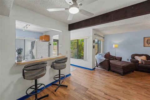 Adosado en venta en Clearwater, Florida, 2 dormitorios, 100.8 m2 № 2216992 - foto 7