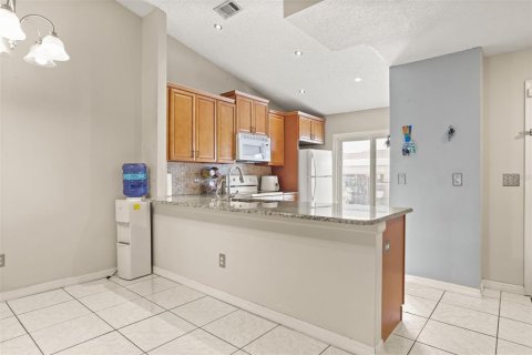 Townhouse in Kissimmee, Florida 3 bedrooms, 99.41 sq.m. № 2289912 - photo 7